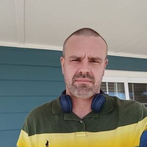 Meet your Posher, Joel